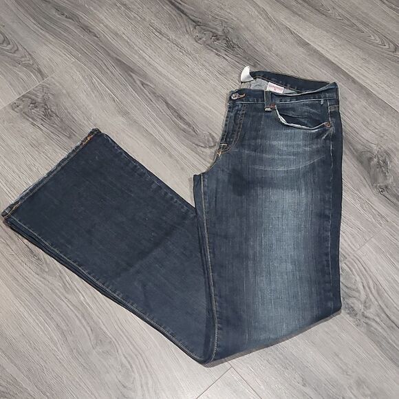 NWT Lucky Brand Dark Distressed Hem Sweet n Low Flare Jeans - Picture 1 of 9
